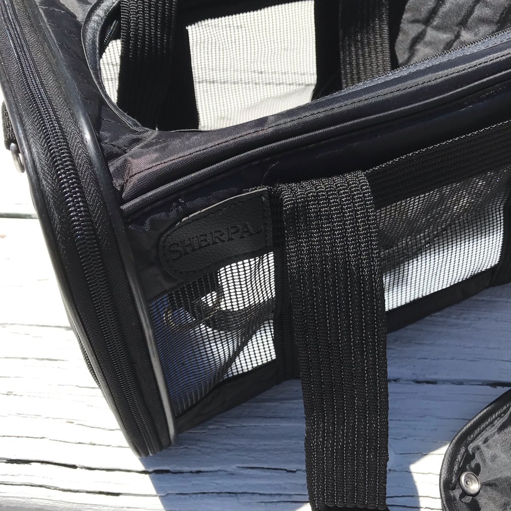 NWOT Sherpa Small Pet Carrier- see measurements - Picture 2 of 4